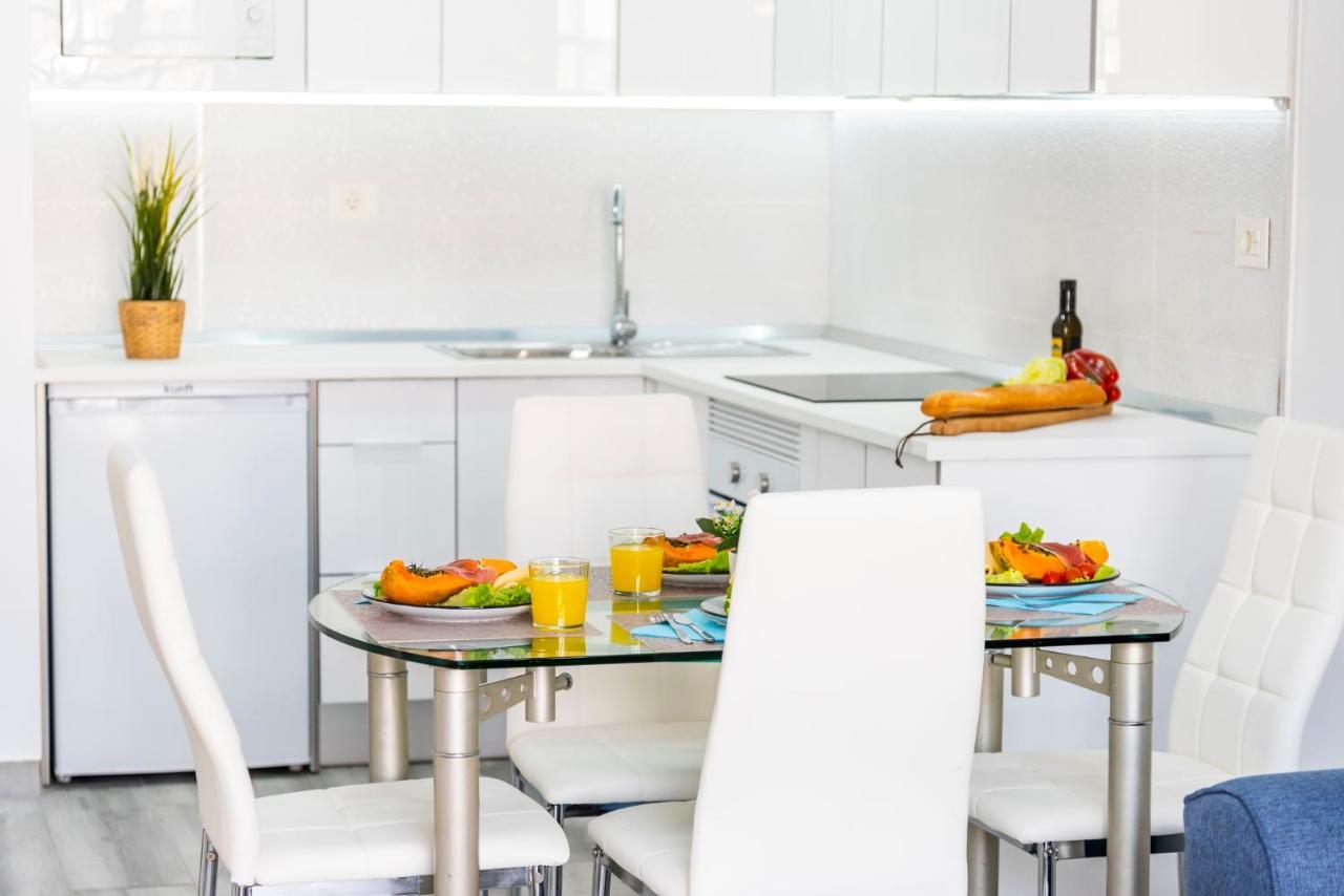 Sunshine Smart Home Hi-End Services Av Streaming Arona  Buitenkant foto